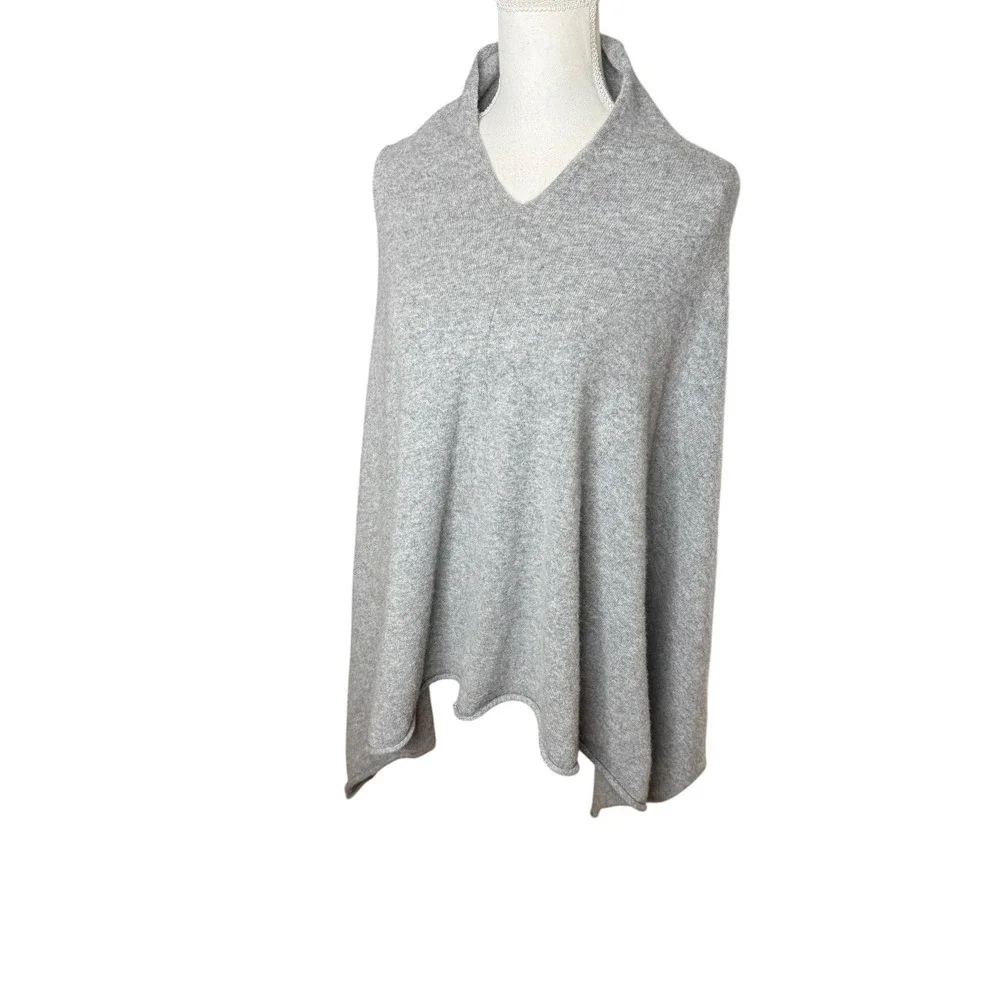 Quince Mongolian Cashmere Poncho Heather Grey V-Neck Wrap One Size YXYB261